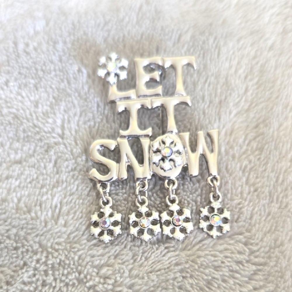 #634 Silver Tone 'Let It Snow' Brooch